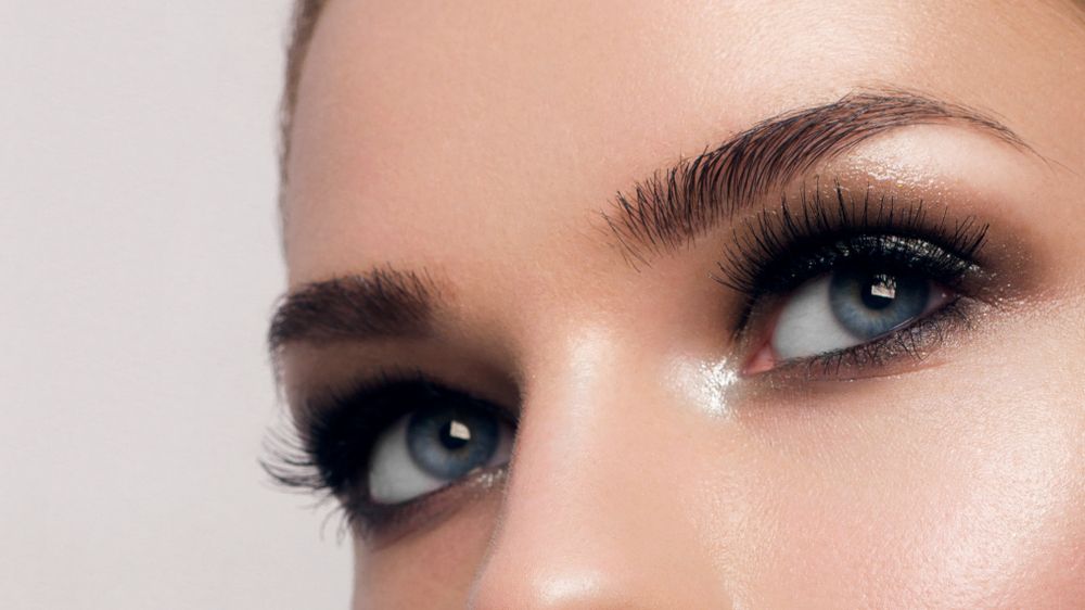 Eyebrow Tinting